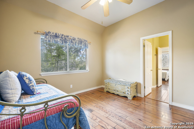 Image 23 of 35 For 221 Park Ridge