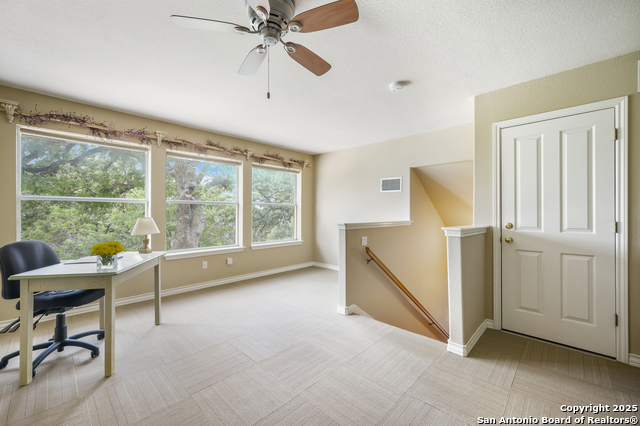 Image 26 of 35 For 221 Park Ridge