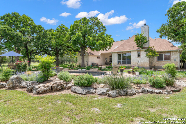 Image 3 of 35 For 221 Park Ridge
