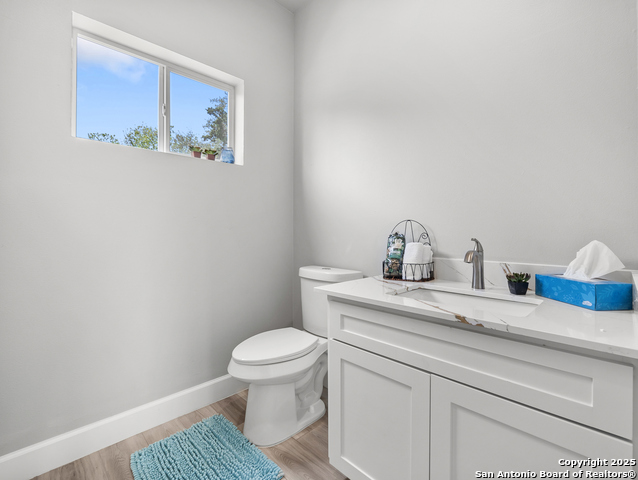 Image 10 of 21 For 408 Canyon Circle