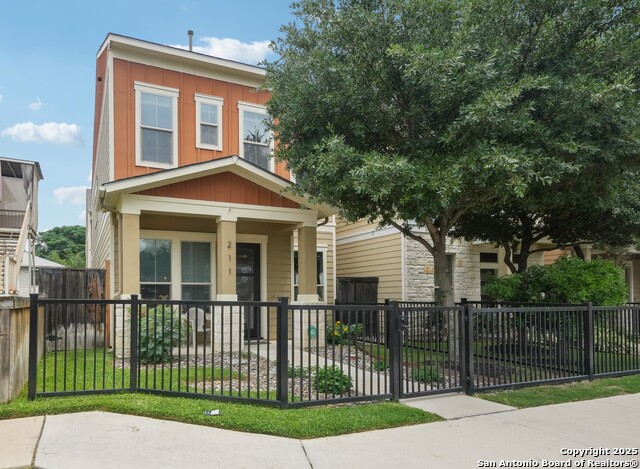 Details for 211 Courtland E, San Antonio, TX 78212