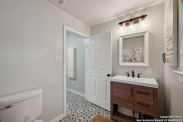 Image 18 of 43 For 7904 Verde N