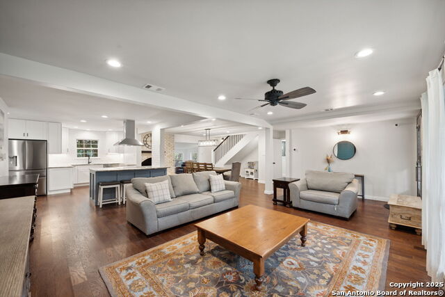 Image 3 of 43 For 7904 Verde N