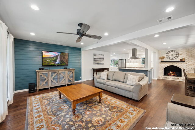 Image 39 of 43 For 7904 Verde N