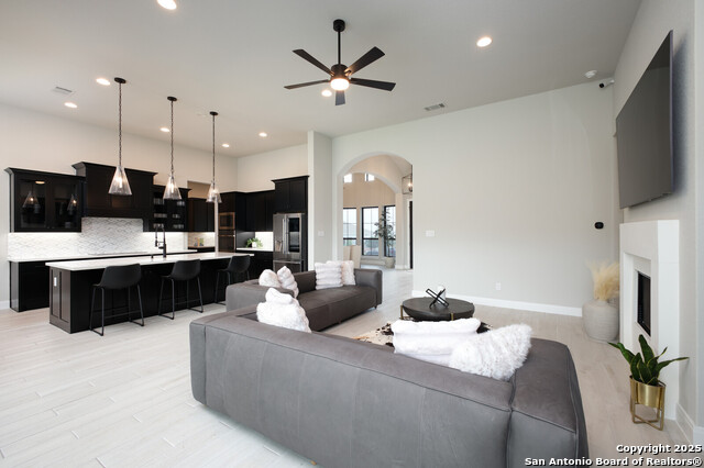 Image 10 of 46 For 431 Falcon Cove