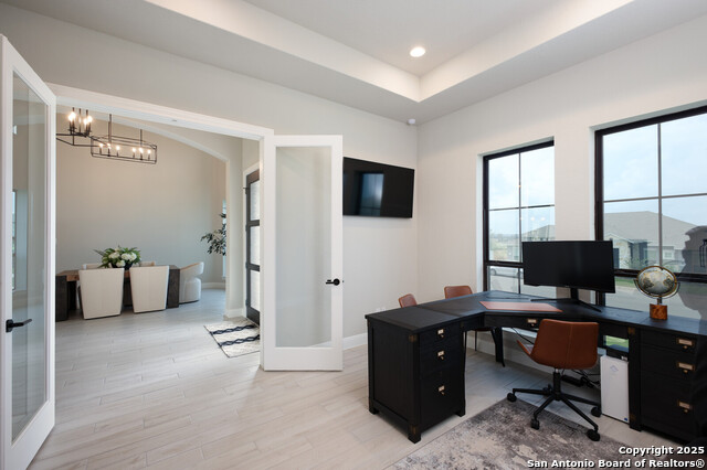 Image 5 of 46 For 431 Falcon Cove