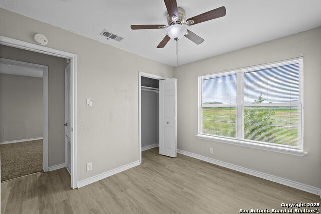 Image 19 of 28 For 8831 Hunters Creek