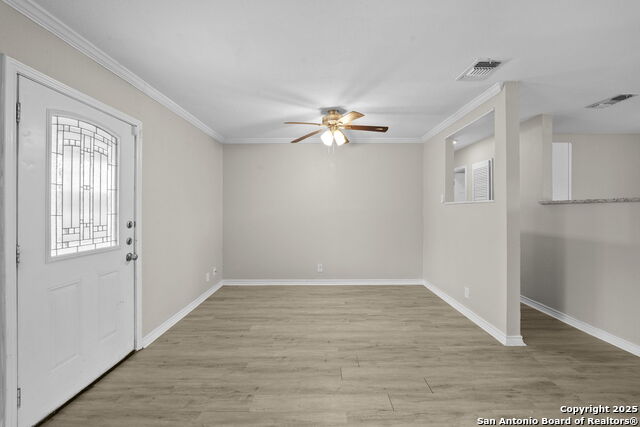 Image 22 of 28 For 8831 Hunters Creek