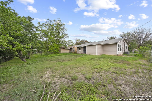 Image 25 of 28 For 8831 Hunters Creek