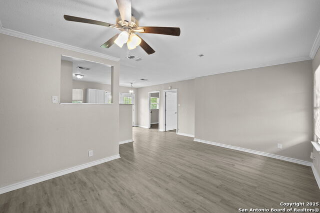 Image 4 of 28 For 8831 Hunters Creek