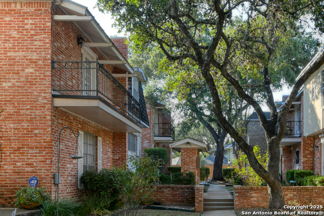 Details for 6718 Callaghan  Apt 4, San Antonio, TX 78229