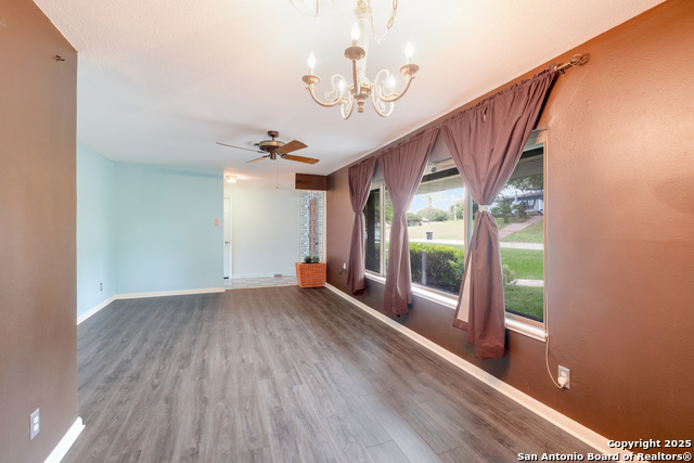 Image 11 of 34 For 239 Sharon Dr