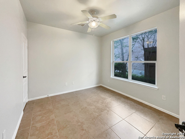 Listing photo id 10 for 27422 Camino Tower