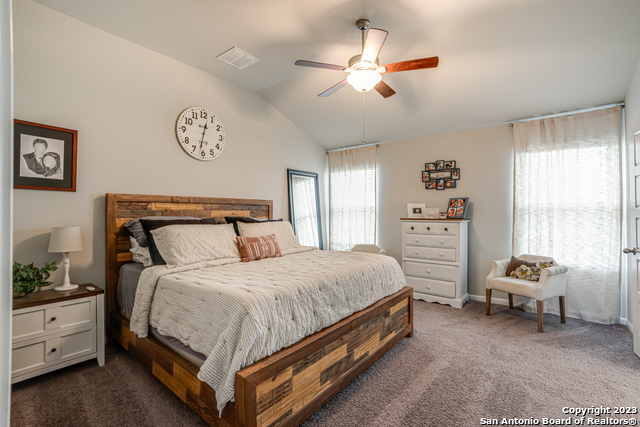 Image 19 of 30 For 8527 Straight Oaks