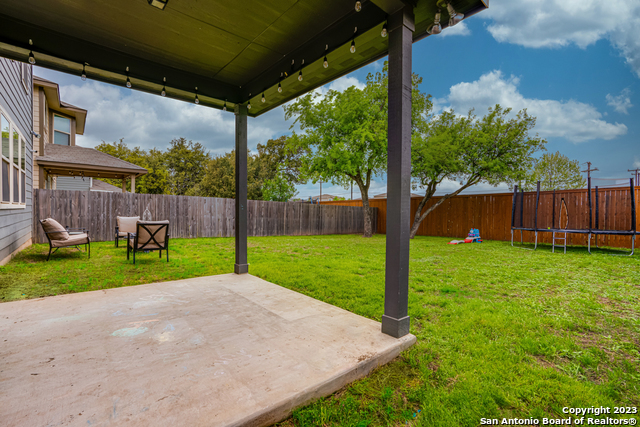 Image 28 of 30 For 8527 Straight Oaks