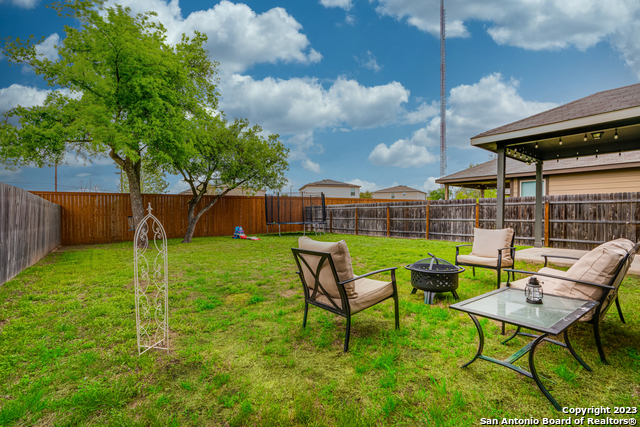 Image 29 of 30 For 8527 Straight Oaks