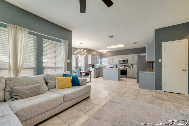 Image 8 of 32 For 6006 Lakefront St