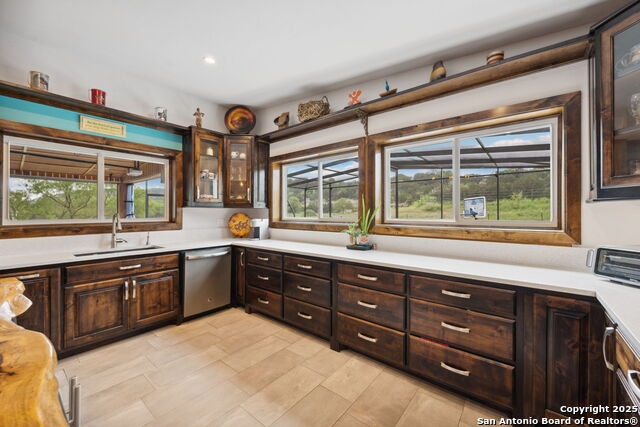 Image 13 of 47 For 530 Willow Springs
