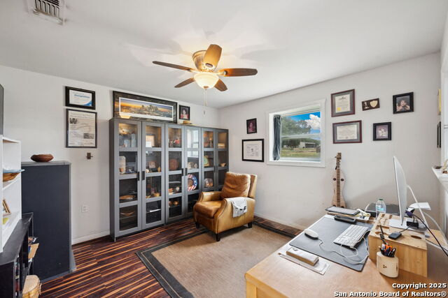 Image 20 of 47 For 530 Willow Springs