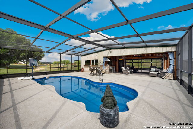 Image 4 of 47 For 530 Willow Springs