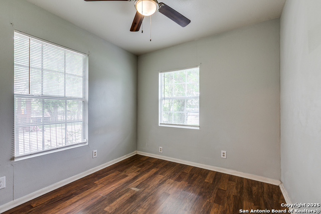 Listing photo id 16 for 2310 Delgado