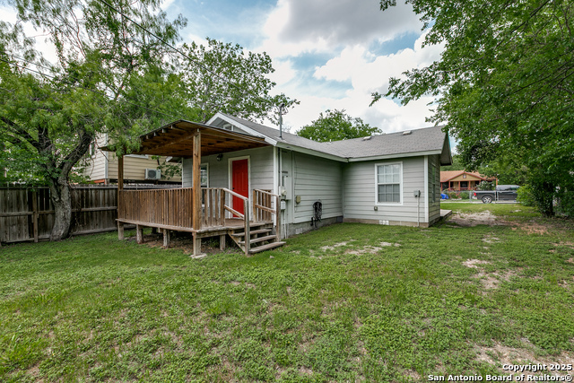 Listing photo id 22 for 2310 Delgado