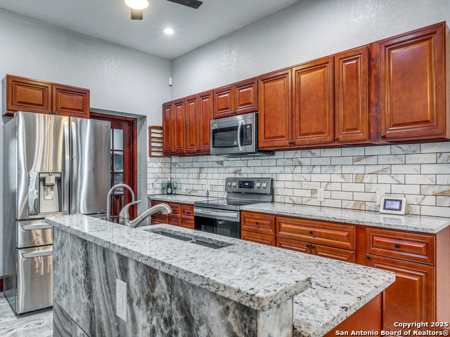 Listing photo id 13 for 1520 Virginia