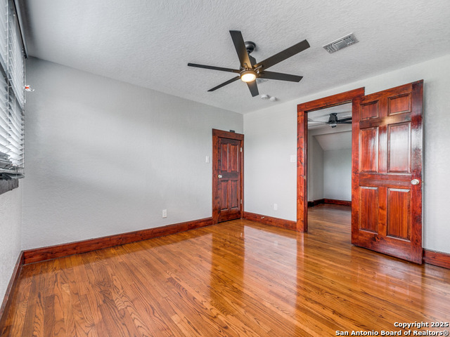 Listing photo id 23 for 1520 Virginia