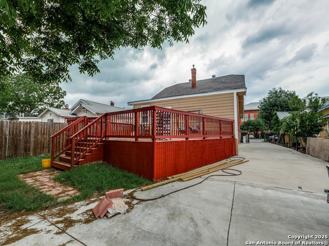 Listing photo id 25 for 1520 Virginia