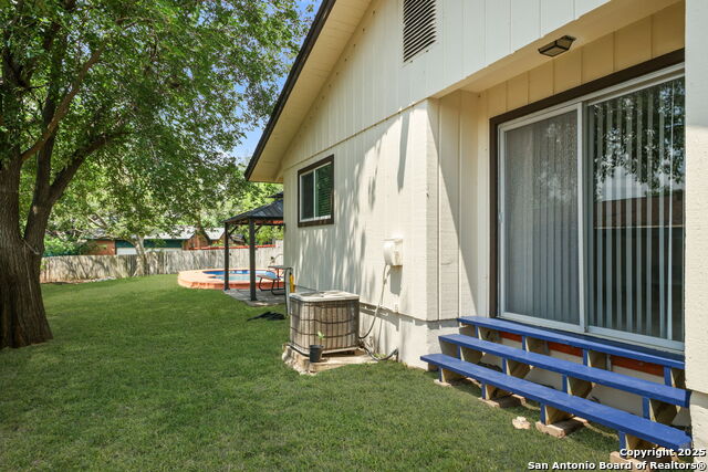 Image 32 of 36 For 7103 Panola  