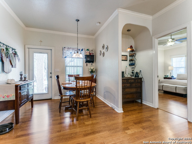 Listing photo id 14 for 6840 Loop 1604 S