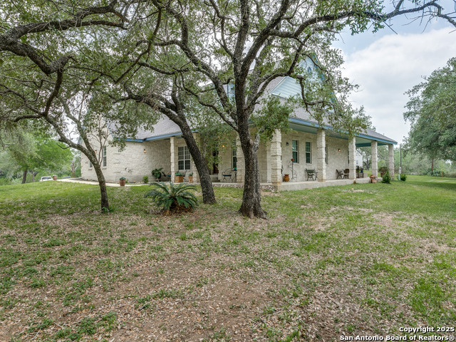 Listing photo id 5 for 6840 Loop 1604 S
