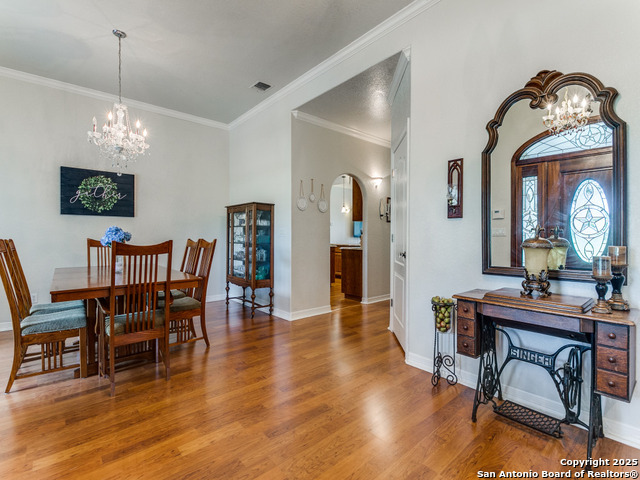 Listing photo id 7 for 6840 Loop 1604 S