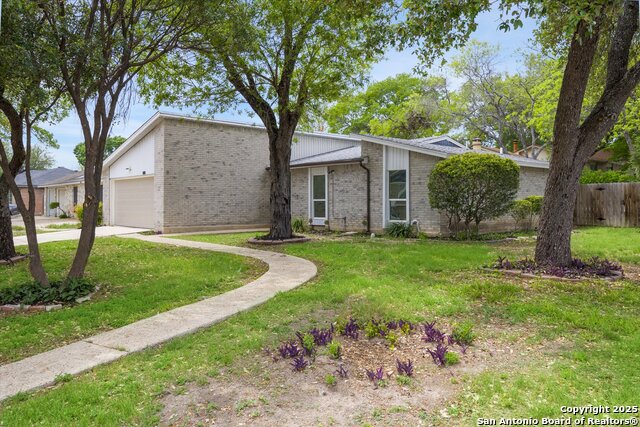 Image 28 of 29 For 11331 Woollcott
