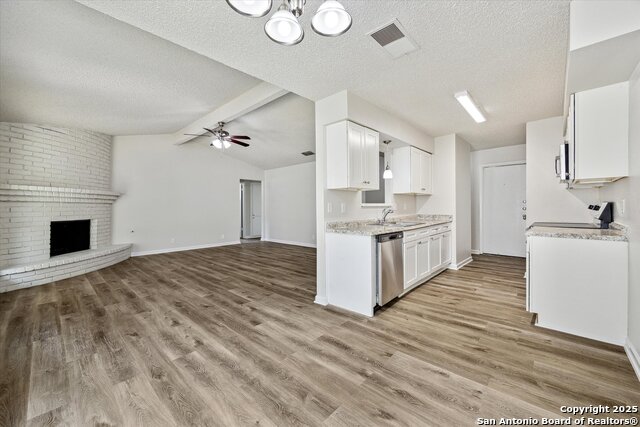 Image 9 of 29 For 11331 Woollcott