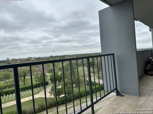 Image 12 of 28 For 7039 San Pedro Ave  610