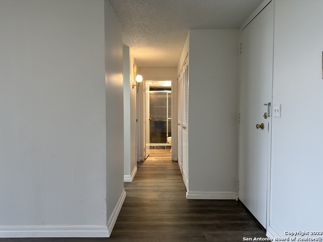 Image 7 of 28 For 7039 San Pedro Ave  610