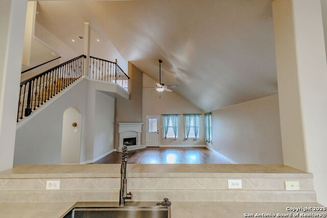 Image 18 of 52 For 26923 Trinity Heights