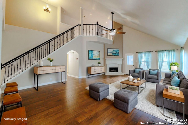 Image 19 of 52 For 26923 Trinity Heights