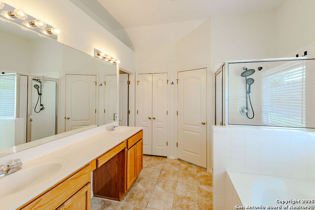 Image 32 of 52 For 26923 Trinity Heights