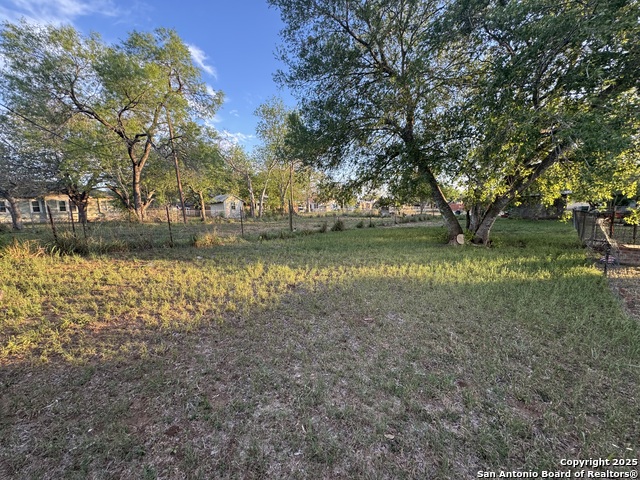 Image 14 of 16 For 704 Cantrell