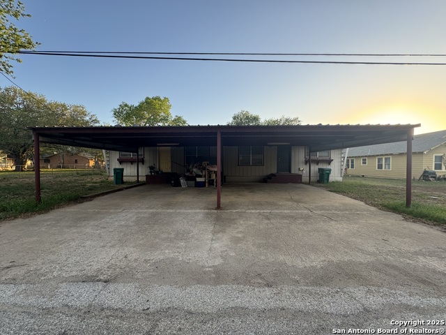 Image 3 of 16 For 704 Cantrell