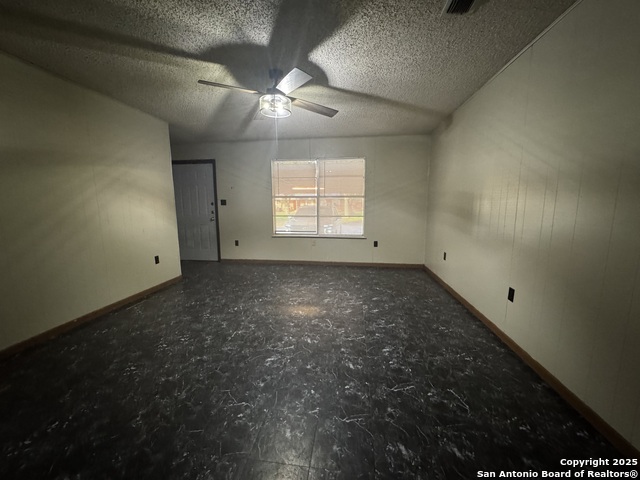 Image 5 of 16 For 704 Cantrell
