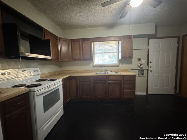 Image 8 of 16 For 704 Cantrell