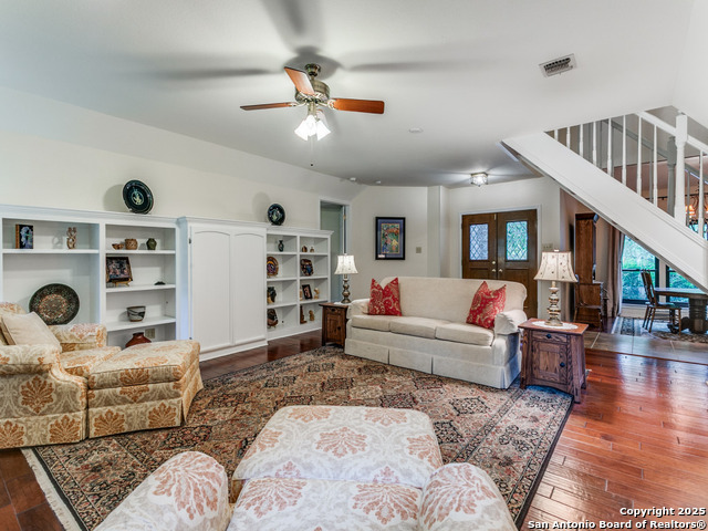 Image 8 of 25 For 13907 Bluffmont