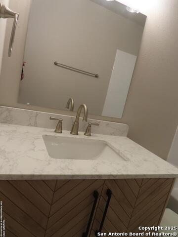 Image 11 of 18 For 8355 Tuxford