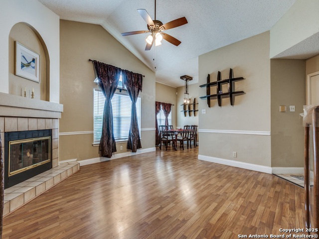 Image 4 of 12 For 6208 Les Harrison Dr