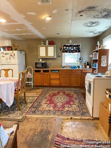 Image 8 of 20 For 473 Lange Road