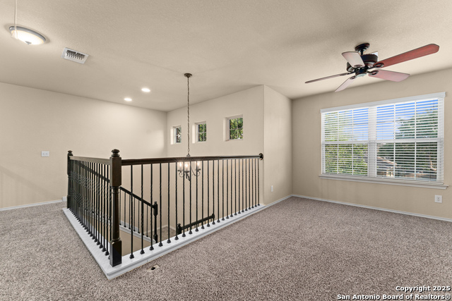 Listing photo id 14 for 1718 Gray Fox Creek
