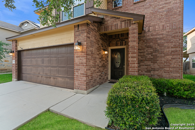 Listing photo id 0 for 1718 Gray Fox Creek